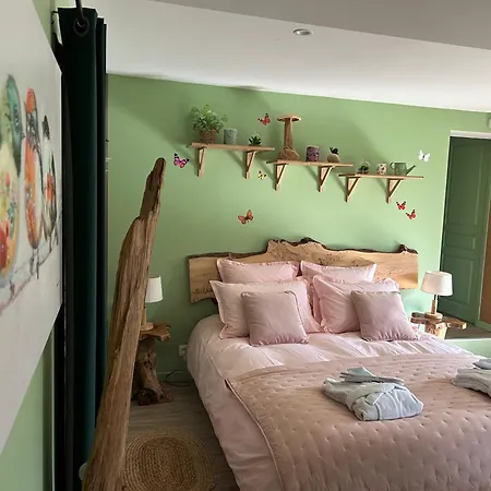 Aux Murmures De La Nature Oda ve Kahvaltı Honfleur