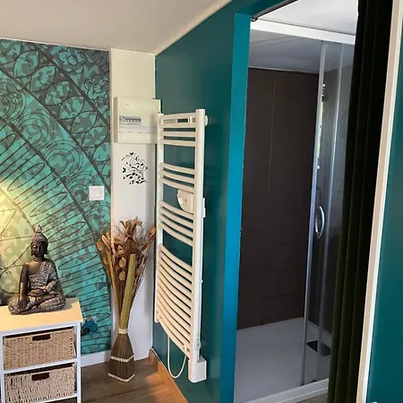 Aux Murmures De La Nature أونفلور