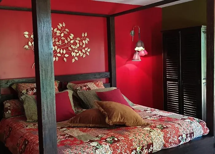 Aux Murmures De La Nature Bed & Breakfast 4*